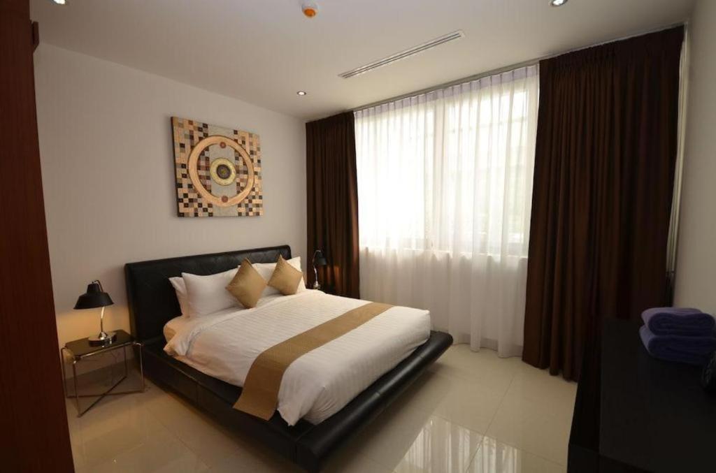 Sansuri Resort Сурин Бийч Екстериор снимка
