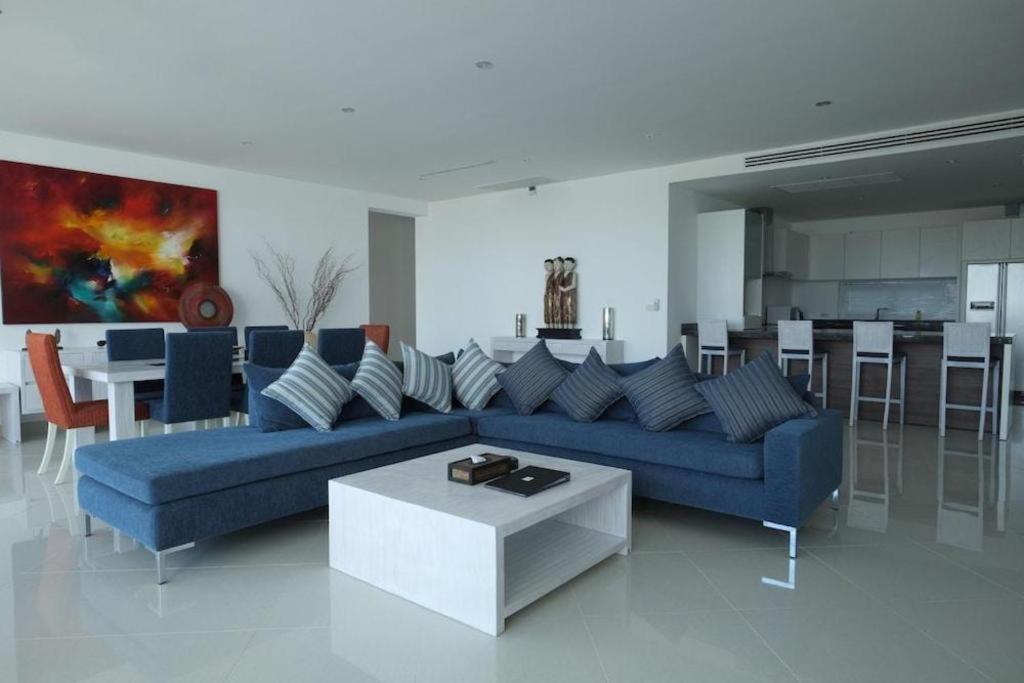 Sansuri Resort Сурин Бийч Екстериор снимка